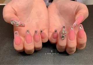 ネイル MoaNail🫶 Yoshiのネイルデザイン