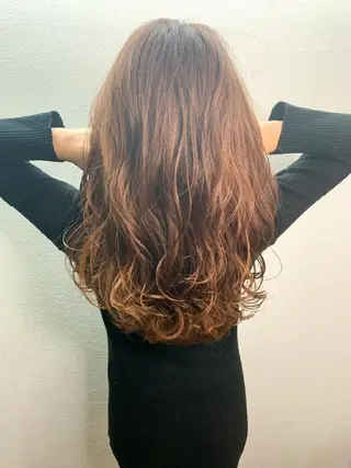 カラー ロング Stirmaison RYUSEIのヘアスタイル