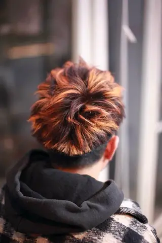 ショート カラー メンズ 大西 カズマのヘアスタイル