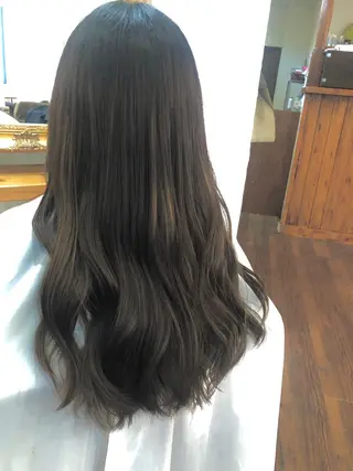 ロング 正田 美帆のヘアスタイル