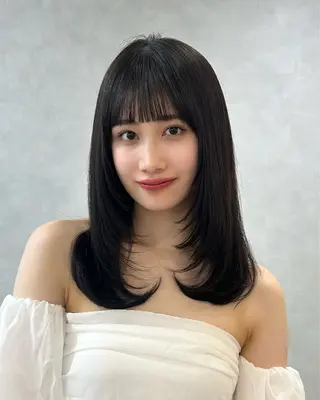 ミディアム カラー ❤️ショートカット ・顔周りカット❤️のヘアスタイル