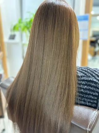 ロング 岩崎 裕次のヘアスタイル