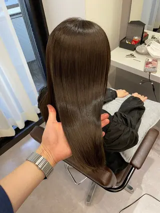 ロング 酸性縮毛矯正 Coreすずのヘアスタイル