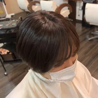 ショート パーマ 山崎 絵莉香のヘアスタイル