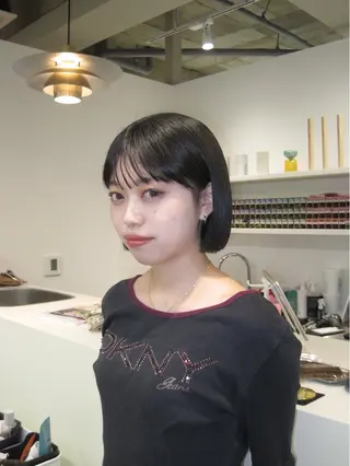 ショート カラー H I ＮＡのヘアスタイル