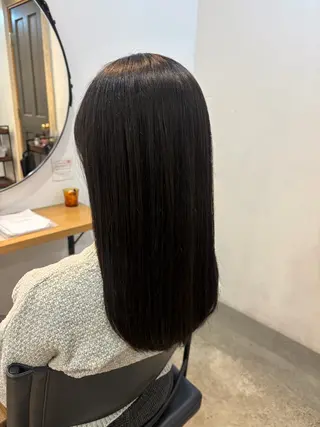セミロング 聖菜/ hina /レイヤー/艶カラーのヘアスタイル