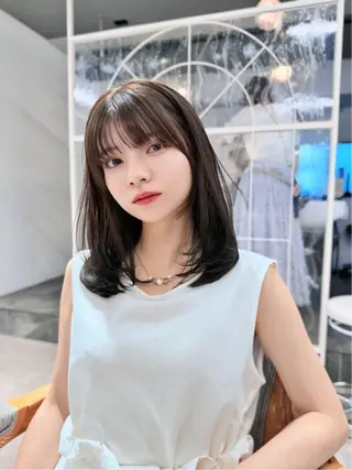 ミディアム けんけん cachecacheのヘアスタイル