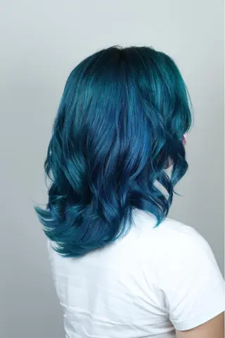 カラー ☪️早川 詠理☪️のヘアスタイル