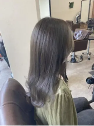 セミロング カラー パーマ ヘアアレンジ ヘアケア特化型サロン newi 梅田のヘアスタイル