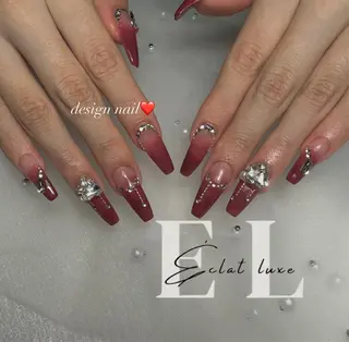 ネイル 倉石 百恵のネイルデザイン