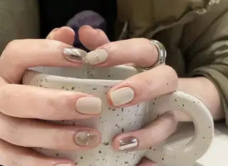 ネイル 高木 維麗絲のネイルデザイン