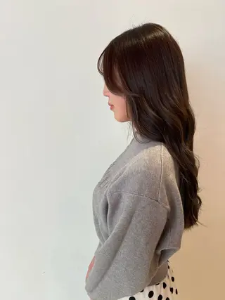 カラー 山本 麗のヘアスタイル