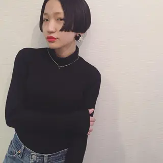 ショート カラー 池田 真由美のヘアスタイル
