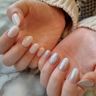 ネイル ジェヌインネイル 河内のネイルデザイン