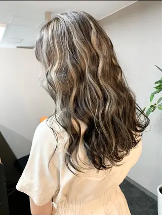 ロング FABLE HAIR ファブル難波・心斎橋のヘアスタイル