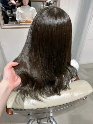 セミロング カラー 瀬川 夏緒のヘアスタイル