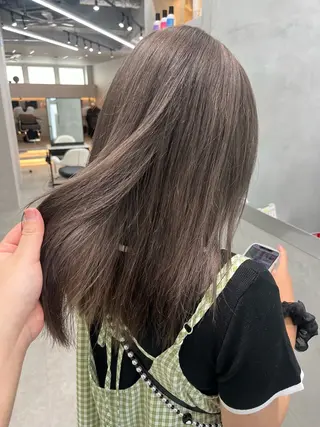 カラー 中村 彩夏のヘアスタイル