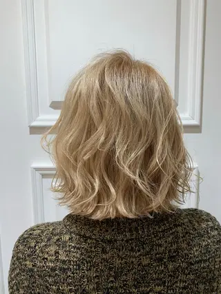ショート カラー 乾かすだけで艶髪酸性 ストレート髙橋悠耶のヘアスタイル