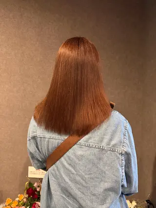 セミロング カラー SHIINA シイナのヘアスタイル