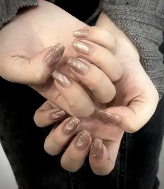 ネイル 福ネイル スタッフのネイルデザイン