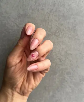 ネイル &ME ネイルサロンのネイルデザイン