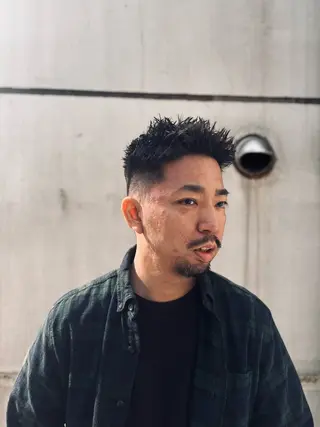 ショート パーマ メンズ 樋之本 仁のヘアスタイル