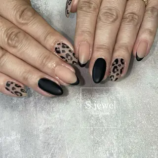 ネイル S. JEWELのネイルデザイン