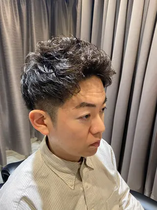 ショート 小野 大輔のヘアスタイル