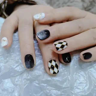 ネイル Queens PUPUのネイルデザイン