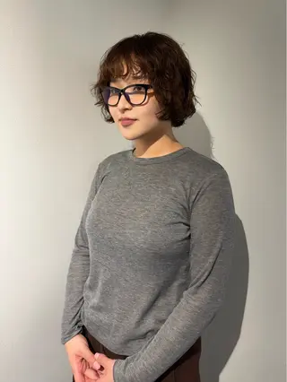 ミディアム カラー ヘアアレンジ mina 🌷のヘアスタイル