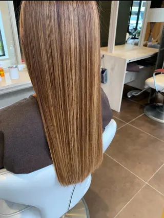 秋山 和己のヘアスタイル