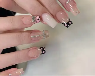 ネイル Pure&Rich Nailのネイルデザイン