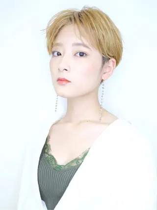 ショート カラー メンズヘア特化 崎田 成人のヘアスタイル