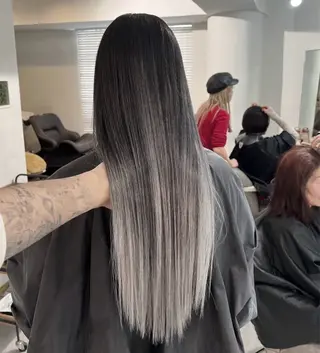 ロング カラー ROBIN所属・指名数No.1 /NAOYAのヘアスタイル