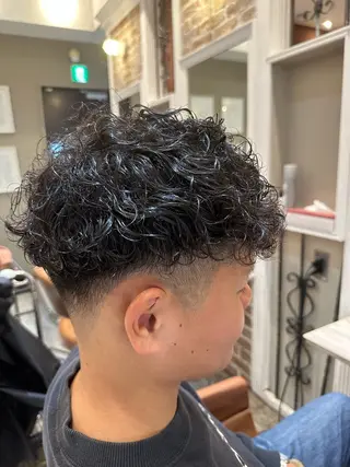 パーマ メンズ 石井秀二郎メンズ パーマ京都河原町のヘアスタイル