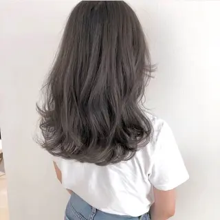 カラー 村上 ななみのヘアスタイル