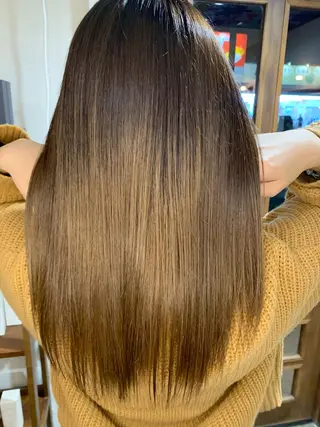セミロング yoshihara yuukiのヘアスタイル