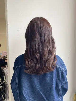 ロング カラー Aphrodite 横手 亜紀のヘアスタイル