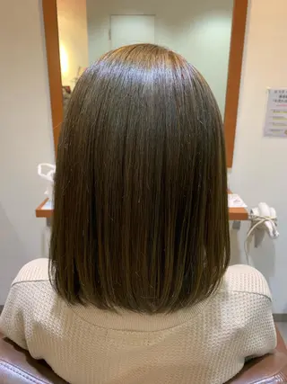 ミディアム カラー 蓮見  友里のヘアスタイル