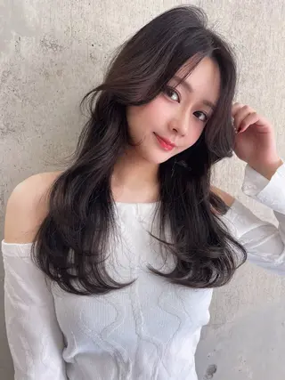 ロング 🌷透明感カラー🌷 内田零菜のヘアスタイル
