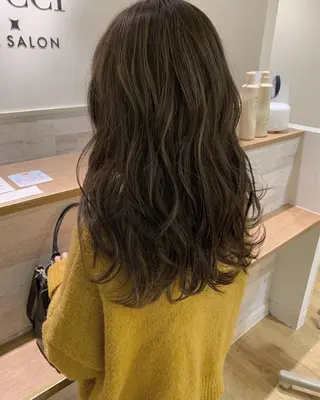 ロング 小田 孝一のヘアスタイル