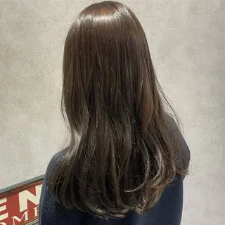 セミロング カラー yumemiレイヤー ‎✴︎ 透明感カラーのヘアスタイル
