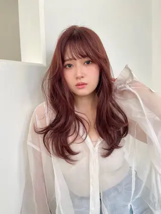 ロング カラー 透けるベージュ/ 艶カラー♡のヘアスタイル