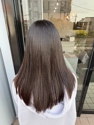 ミディアム Un Atre所属・中垣内勇樹 【髪質改善特化】のヘアスタイル