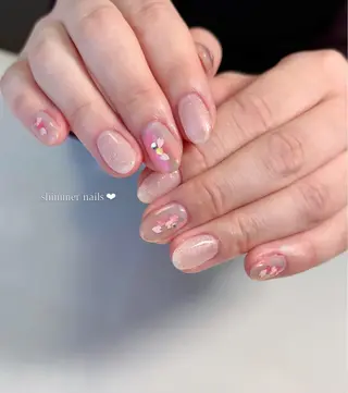 ネイル shimmer nailsのネイルデザイン