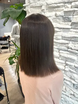 ミディアム Maki /透明感カラーのヘアスタイル