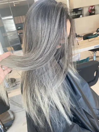 セミロング カラー ヘアアレンジ ネイル マツエク・マツパ アイブロウ 井上 一平のヘアスタイル