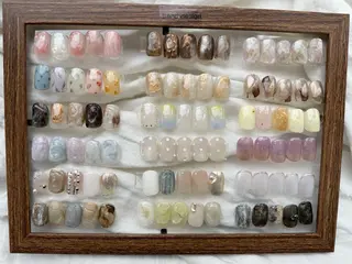 ネイル Etel atelier。のネイルデザイン