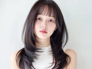 ロング カラー 由谷 祥伍のヘアスタイル