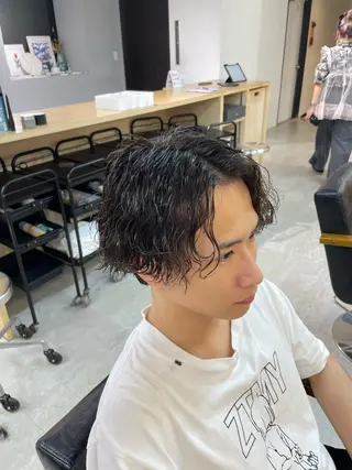 パーマ メンズ マエダ リョウのヘアスタイル